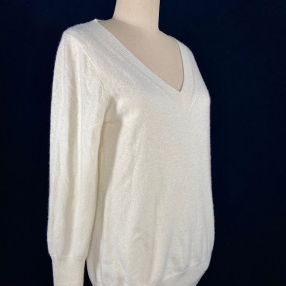 J crew V neck 100% Cashmere - Picture 4 of 12